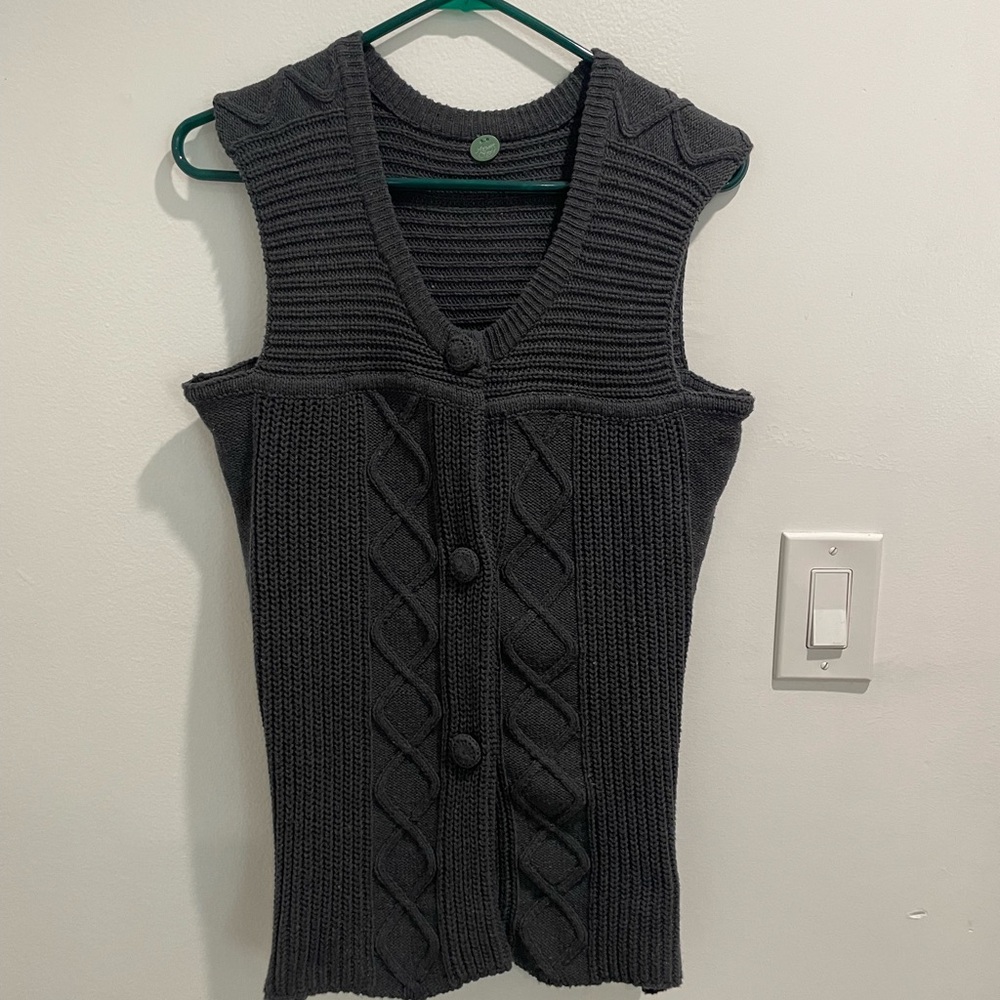 Margaret OLeary grey knit sweater vest, M